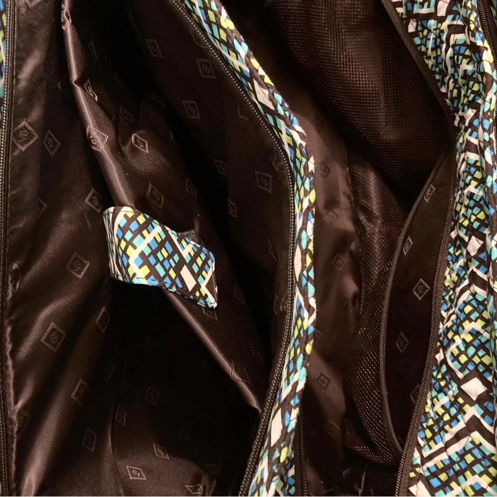 NWOT Vera Bradley Duffle Bag - Picture 3 of 3